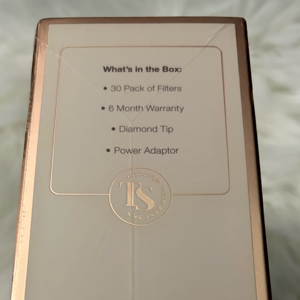 Microdermabrasion Machine-Handheld Trophy Skin MiniMD (New) MSRP $99.99 - Picture 3 of 4